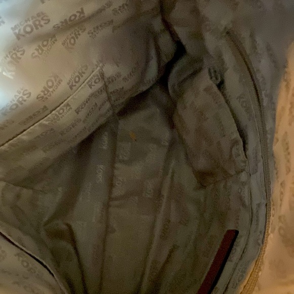 Micheal Kors Leather Bag - Picture 4 of 5